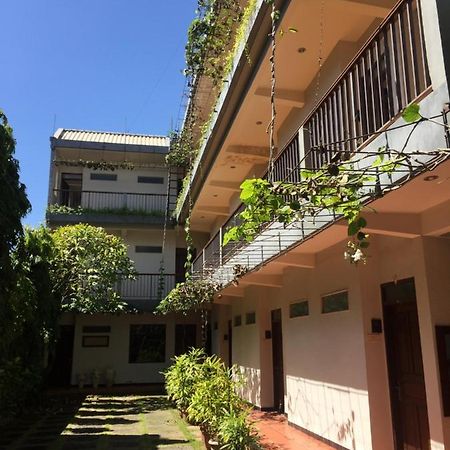 Pakerisan East Mansion Hotel Denpasar Eksteriør billede